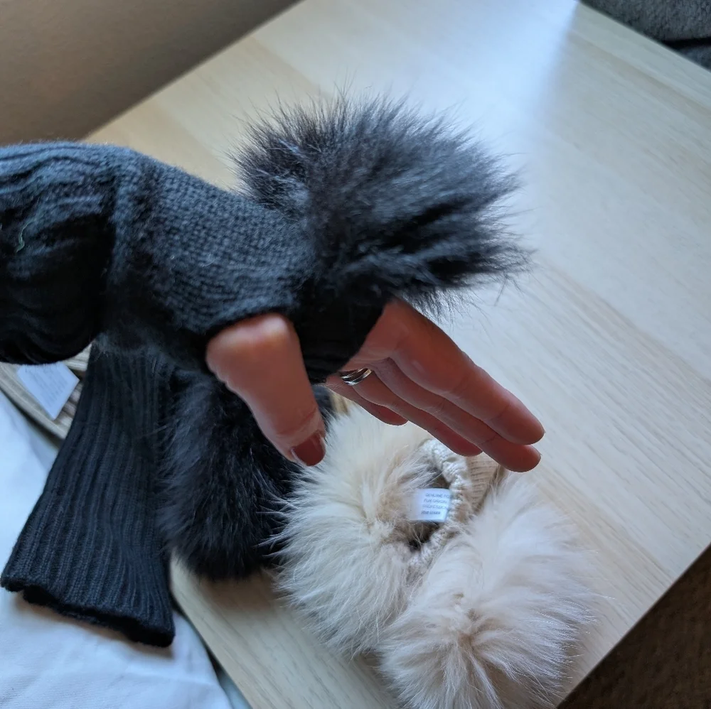 Genuine Fox Fur Fingerless Gloves NWT